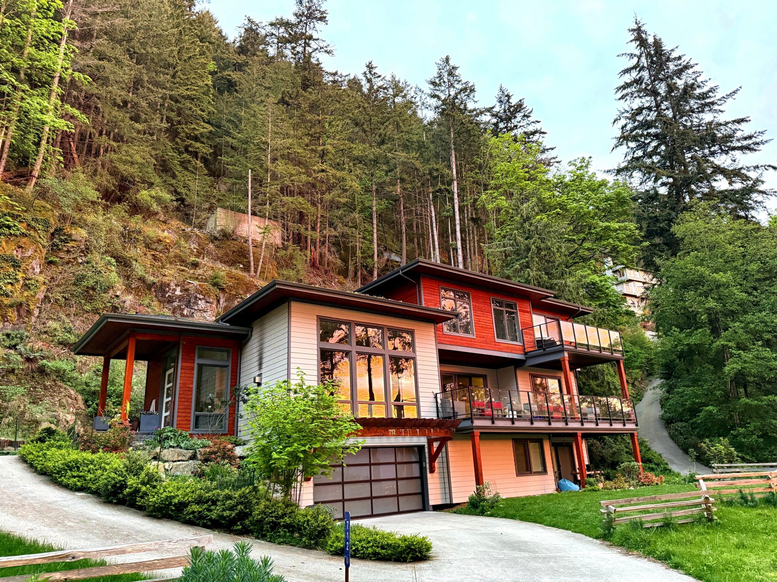 The Crestwood on Bowen Island is home to The Barnfield Suites Airbnb and Cedarwood Elements contrast therapy circuit