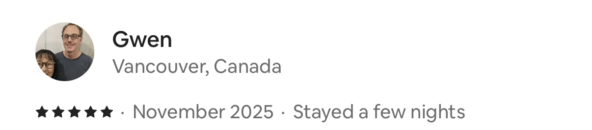 5-Star Rated Bowen Airbnb with Sauna